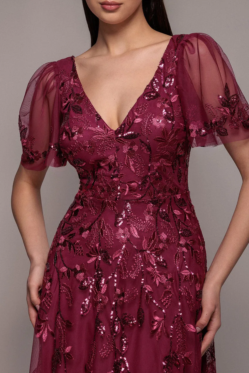 Goddiva DR3279 abito maxi ricamato magenta maniche a volant