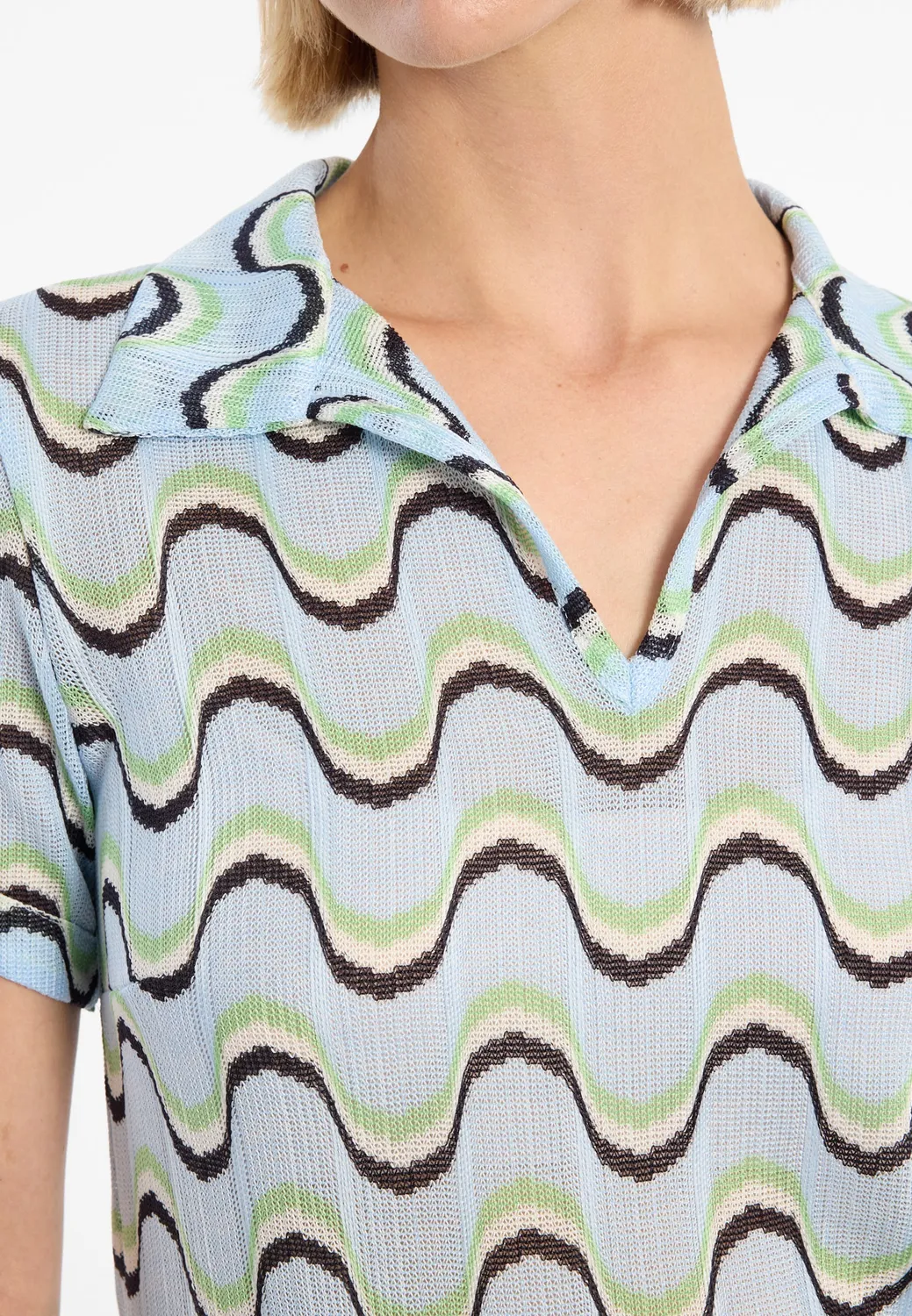 Ana Alcazar Dulya top polo azzurro maglia a onde