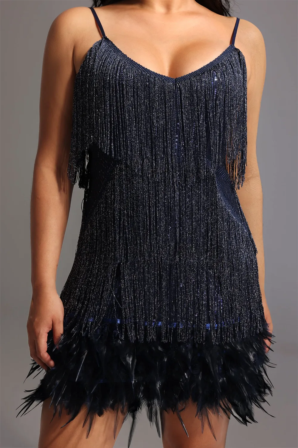 Bella Barnett Kamo mini abito nero frange paillettes