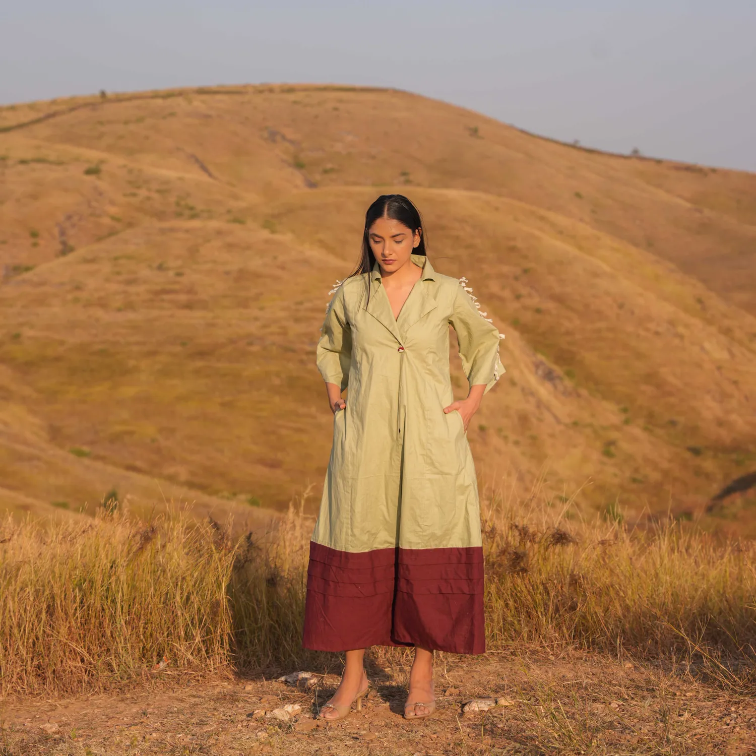 Our Dve Eve abito midi verde in cotone