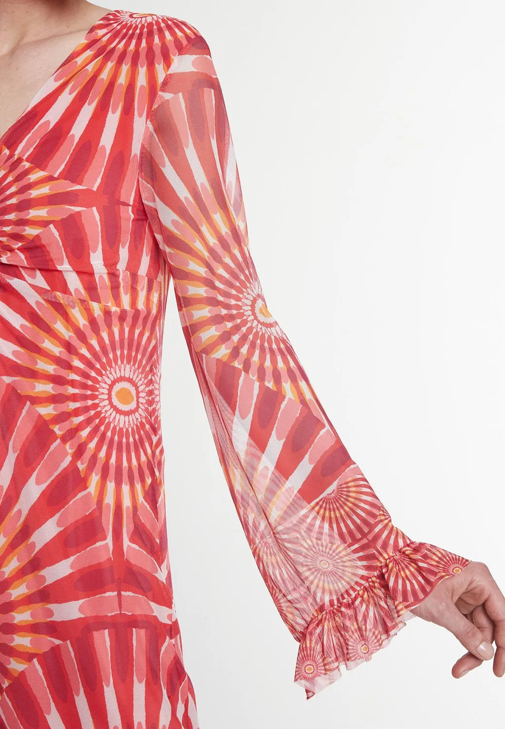 Ana Alcazar Pesina abito tunica batik rosso