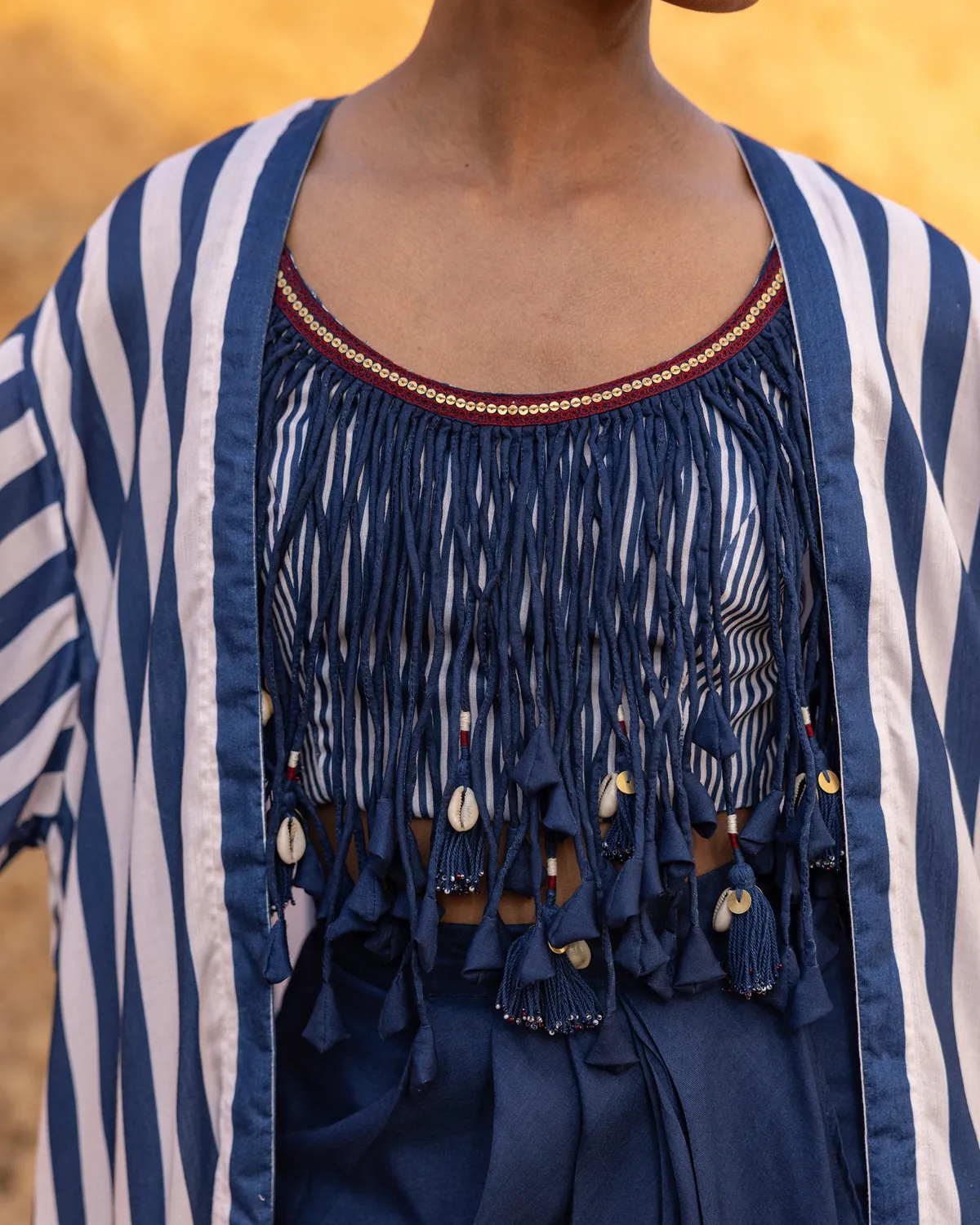 Our Dve Saga Top top blu modal seta tasselli