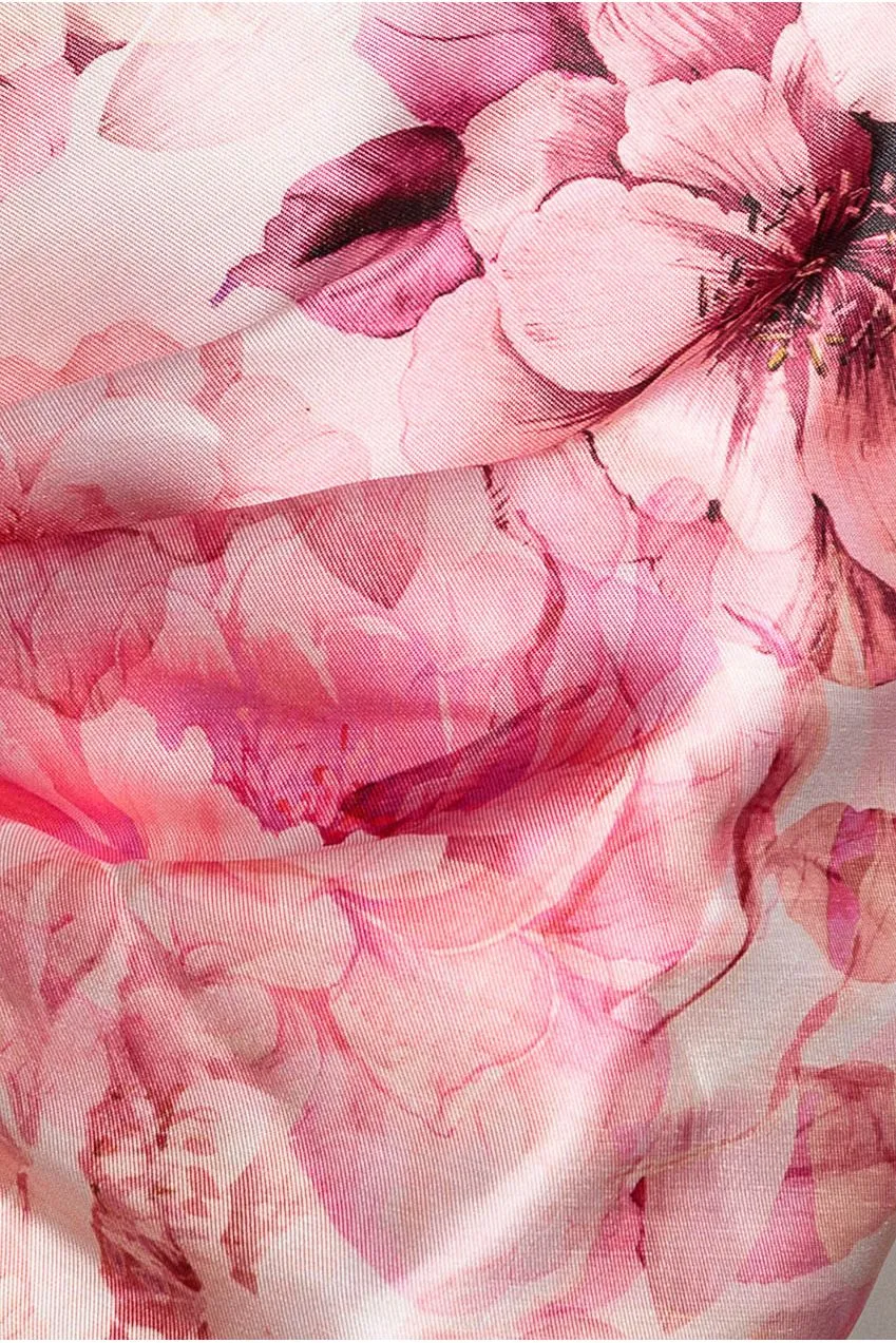 Goddiva Satin Bow Back abito lungo rosa cipria floreale