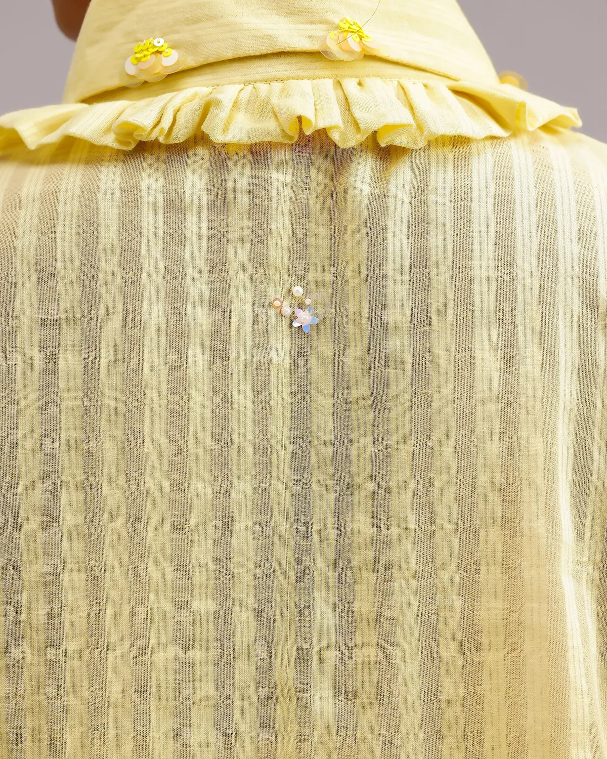 Our Dve Sheerline Flow Top camicia righe ocra