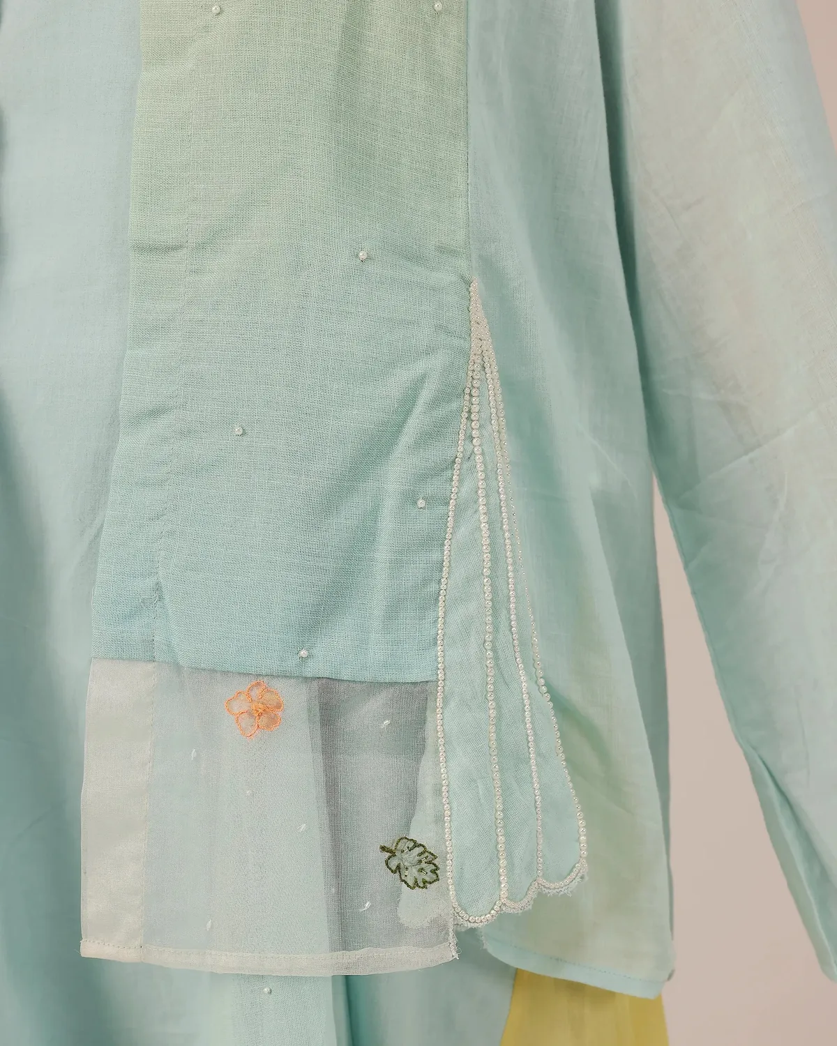 Our Dve Blush Pearl Giacca azzurra ricamata mull