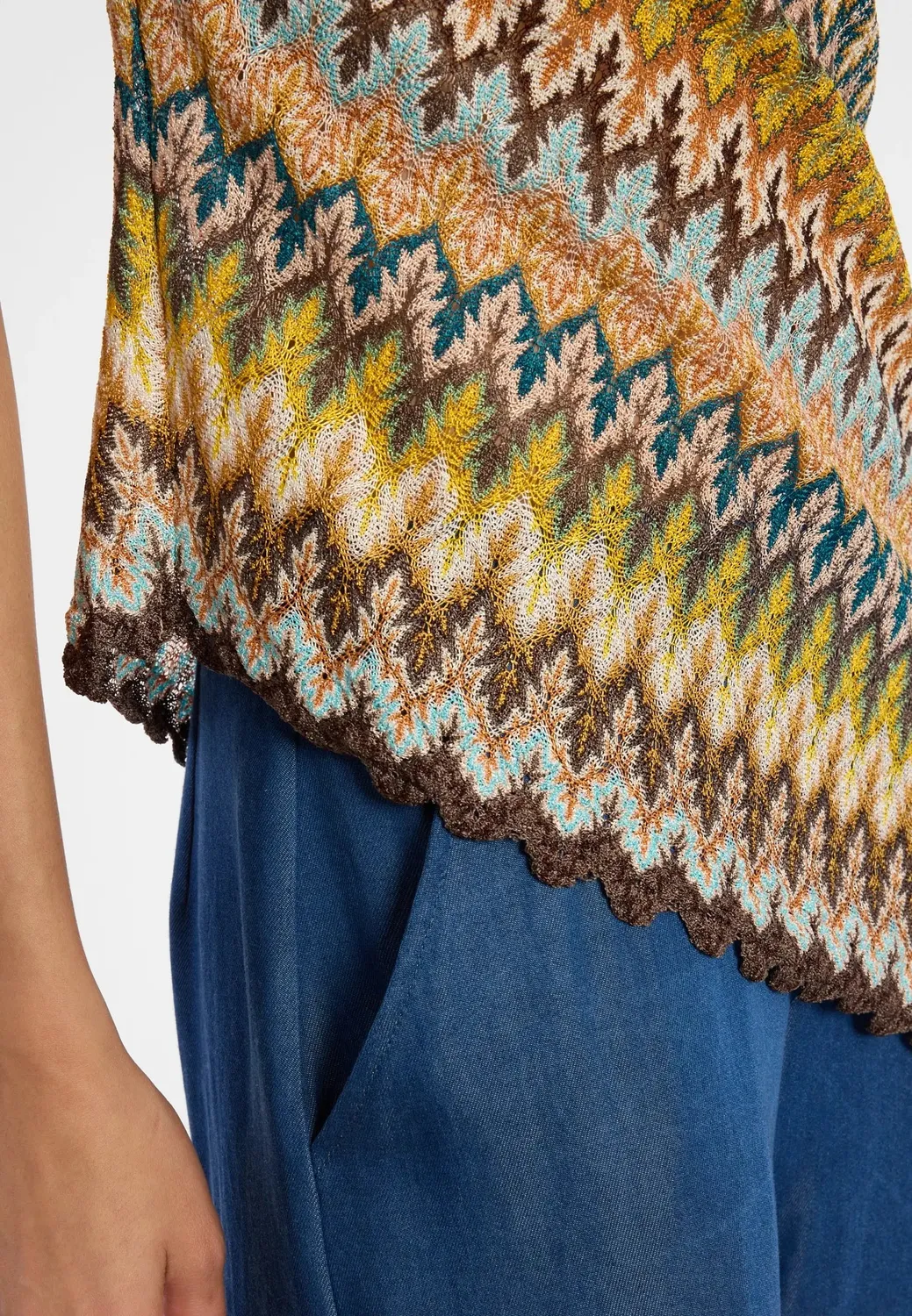 Ana Alcazar Durin top in maglia marrone zig-zag