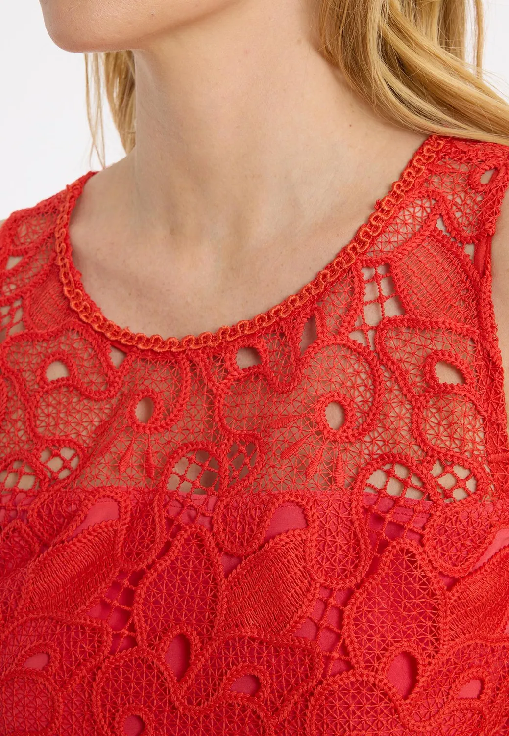 Ana Alcazar Zafosa abito maxi rosso pizzo floreale
